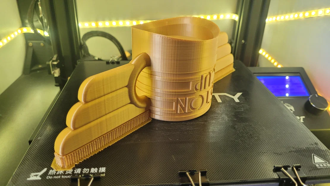 Cúp Piston Cup (Piston Cup Trophy Replica) - Image 10