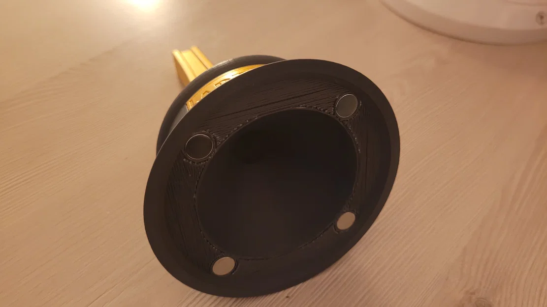 Cúp Piston Cup (Piston Cup Trophy Replica) - Image 12