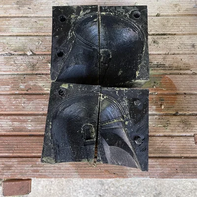 Khuôn Bê Tông Mandalorian (Concrete Mandalorian Mold)