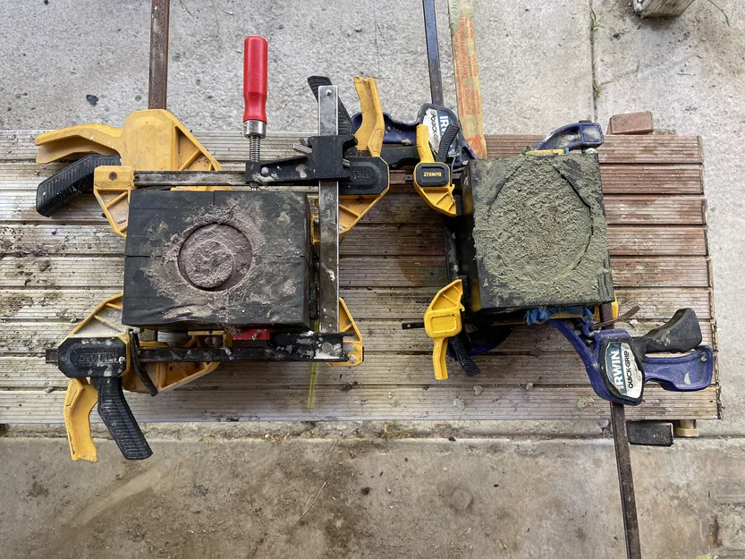 Khuôn Bê Tông Mandalorian (Concrete Mandalorian Mold) - Image 4