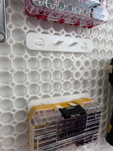 Móc treo hộp dụng cụ Dewalt Tough Case cho Multiboard - Image 4