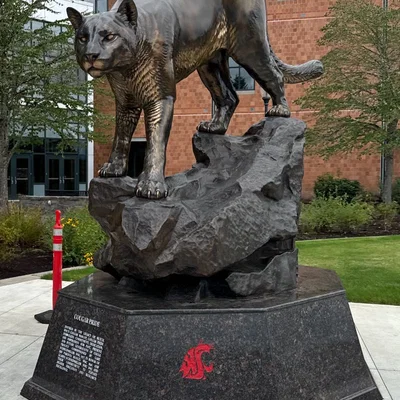 Tượng Cougar Pride (bản quét 3D)