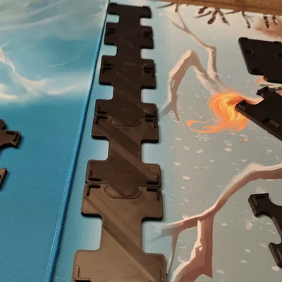 Bộ phụ kiện giữ thẻ bài Altered TCG Tumult Tile in 3D tiện lợi