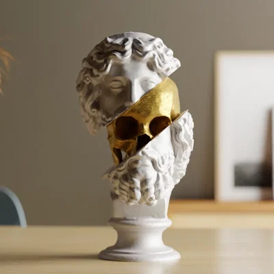 Thần và Người Phàm (The Divine and the Mortal)