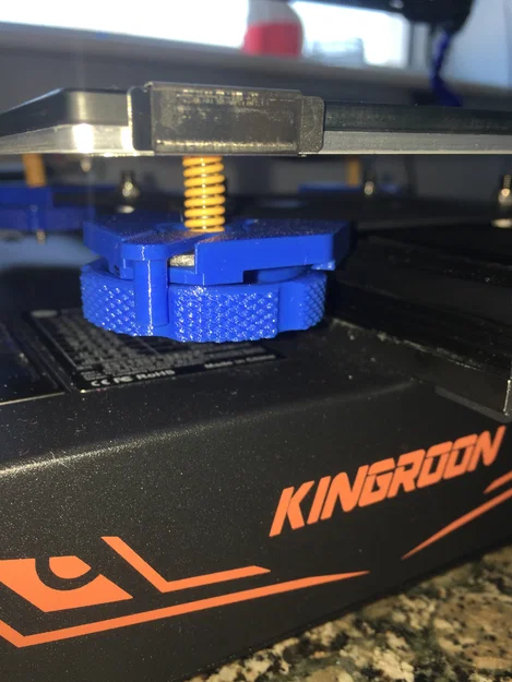 Clip khóa núm cân bàn in KP3S Pro (KP3S Pro Bed Levelling Thumb Wheel Clip) - Image 1