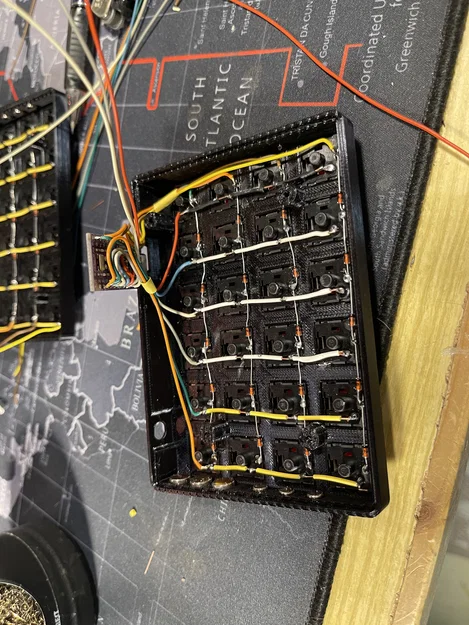 Planck 40% Keyboard Magnetic Split and Full - Image 19