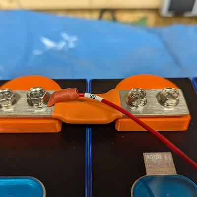 Nắp che busbar Eve LiFePo4 LF304 (nkon.nl)