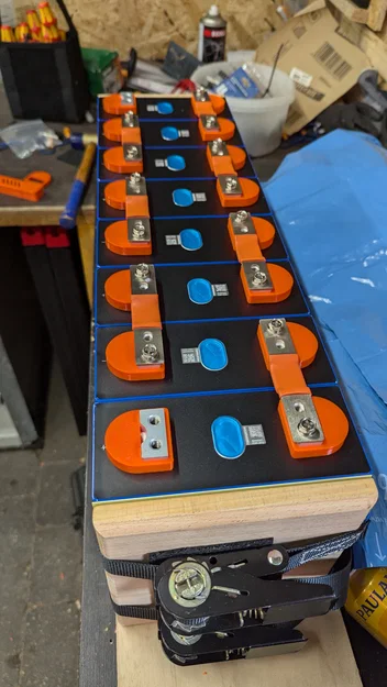 Nắp che terminal Eve LiFePo4 LF304 (Terminal Cover) - Image 3