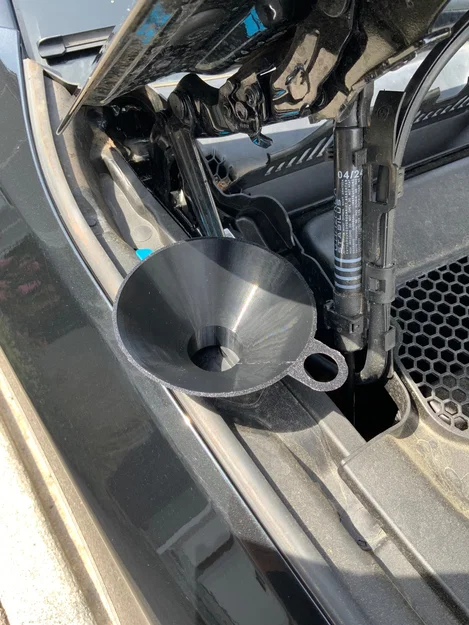 Phễu châm nước rửa kính cho BMW G31, G30 5 Series / 7 Series - Image 2