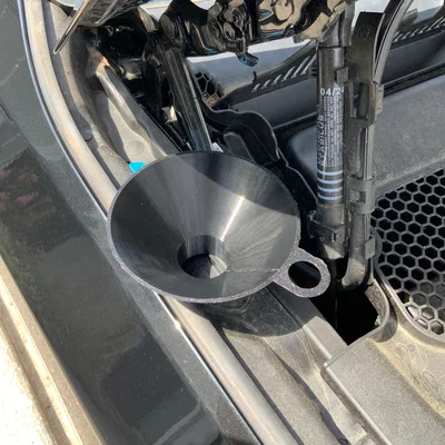 Phễu châm nước rửa kính cho BMW G31, G30 5 Series / 7 Series