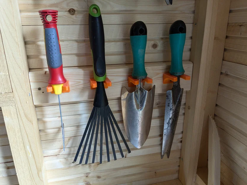 Móc Treo Dụng Cụ Làm Vườn (Garden Tool Hanger Hook) - Image 1