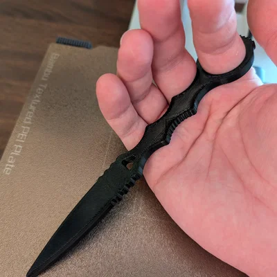 Dao găm Airsoft (Airsoft dagger)