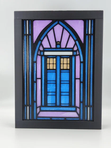 Hộp Đèn Kính Màu TARDIS của Doctor Who - Image 1