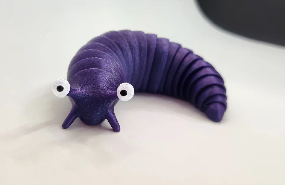 Mô hình chú sên nhỏ linh hoạt (Cute Friendly Flexi Slug) in 3D - Image 1