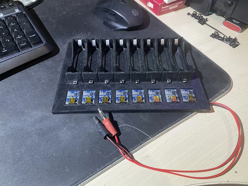 Bộ sạc pin 18650 (x8) dùng TP4056 (không bảo vệ) - Image 1