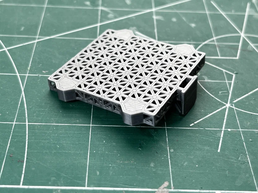 Mô hình Trạm Vũ trụ Quốc tế (International Space Station) tỉ lệ 1/100 - Image 12
