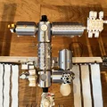 Mô hình Trạm Vũ trụ Quốc tế ISS - Phân đoạn USOS tỷ lệ 1/100 - Thumbnail 1
