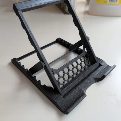Giá đỡ máy tính bảng in 3D: Thiết kế chắc chắn, không cần hỗ trợ