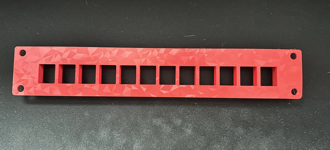 Patch_Panel.stl – Patch panel cho rack 10 inch - Image 1