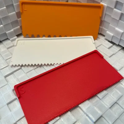 Spatula/Glue spreader # Spachtel/Kleber Verteiler