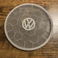 Mặt dưỡng loa xe Volkswagen phong cách tổ ong độc đáo - Thumbnail 4