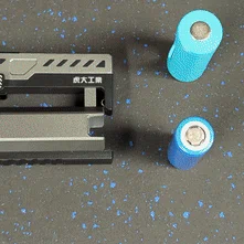 Adapter chuyển pin 18650 sang 21700