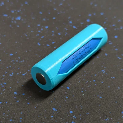 Adapter chuyển pin 18650 sang 21700