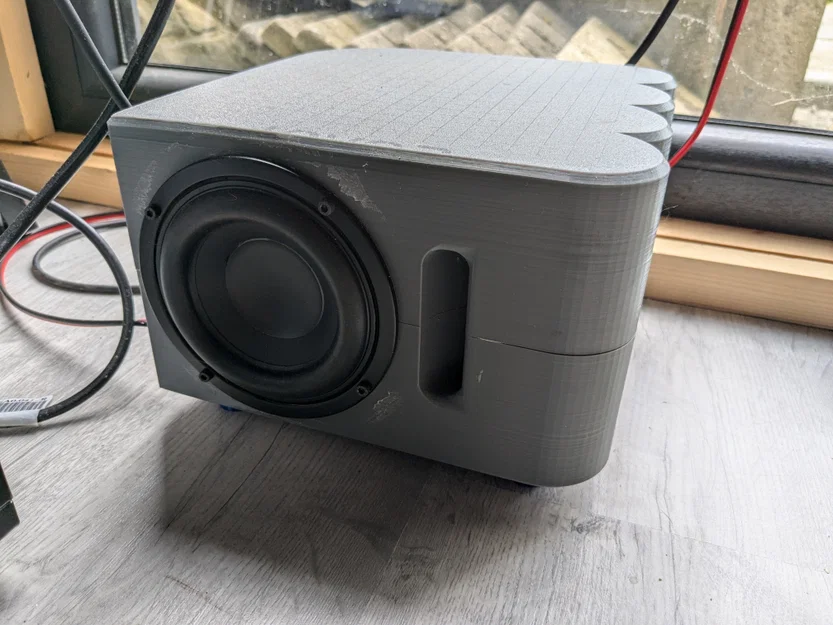 Thiết kế thùng loa Subwoofer 210mm cho củ loa Dayton Audio - Image 1