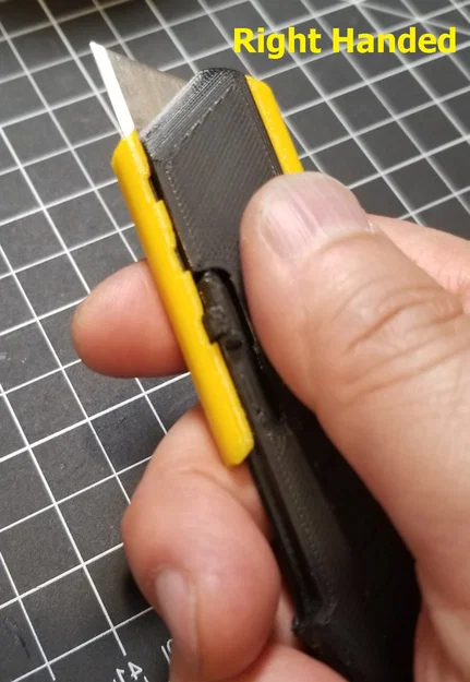 #0020 Dao rọc giấy/box cutter Click-Close (bản tay trái/tay phải) - Image 3