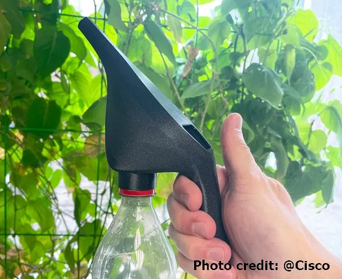 #0068 [Remix] Bình tưới chậu hoa gắn chai nước - Image 1