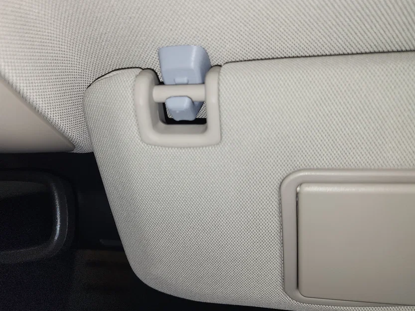 #0070 Kẹp giữ tấm che nắng (Visor Clip/Holder) cho xe Chevy (nhiều mẫu) - Image 1