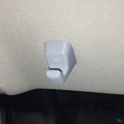 #0070 Kẹp giữ tấm che nắng (Visor Clip/Holder) cho xe Chevy (nhiều mẫu)