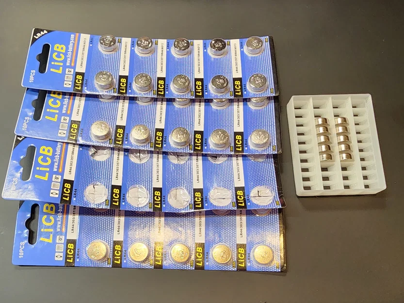 #0102 Khay pin LR44 xếp chồng Click-n-Lock - Image 3