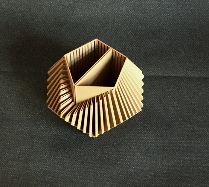 POT A CRAYONS DODECAEDRE – Ống cắm bút chì dodecahedron (vase mode) - Image 3