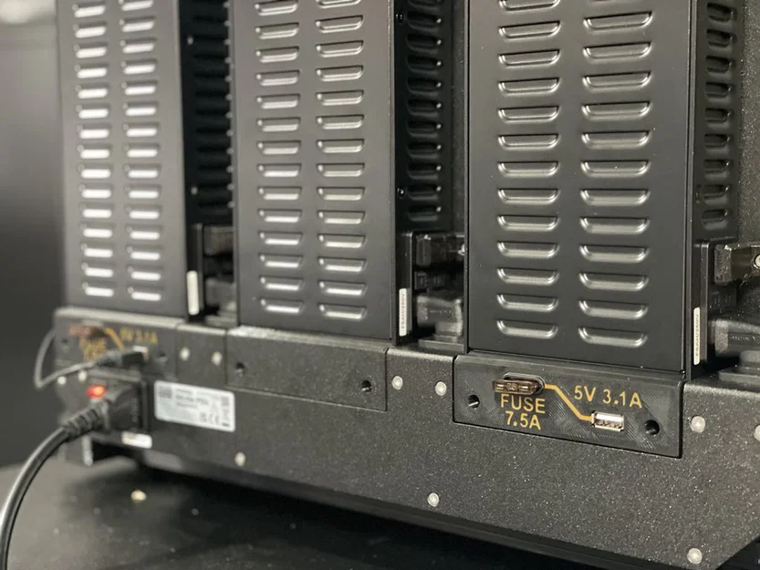 Nắp che PSU Prusa XL có cổng USB (kèm fuse) - Image 1