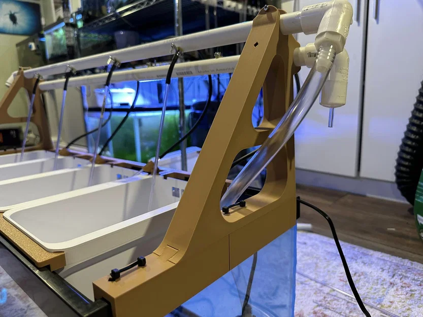 Giá đỡ PVC cho bể cá dùng cho Fry Rack - Image 1