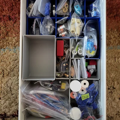 Hệ mô-đun chia ngăn kéo Ikea Helmer (Modular Organizational System)