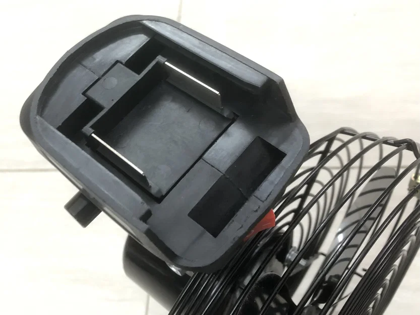 Tấm Interface Pin Makita (Makita Battery Interface Plate) - Image 4