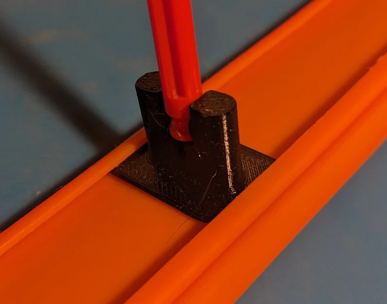 Adapter K'Nex sang Hot Wheels Track - Image 1