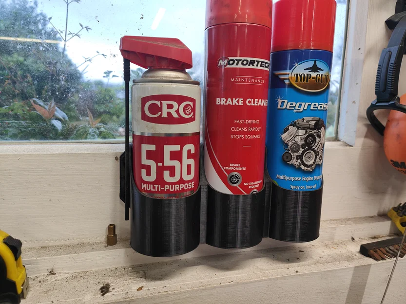 Giá treo 3 bình xịt (Triple spray can holder) gọn gàng cho gara - Image 1