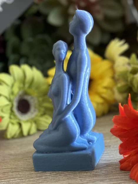 Tượng 3D Cặp Đôi Ôm Nhau Nghệ Thuật - Mẫu In 3D Ý Nghĩa - Image 3