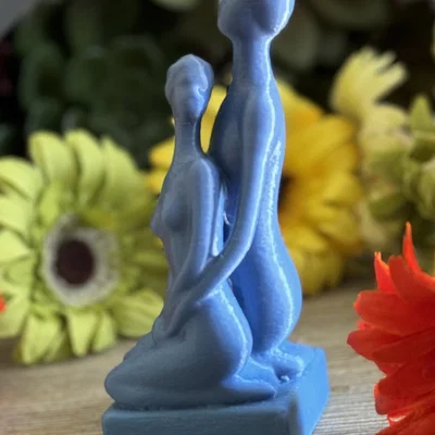 Tượng 3D Cặp Đôi Ôm Nhau Nghệ Thuật - Mẫu In 3D Ý Nghĩa