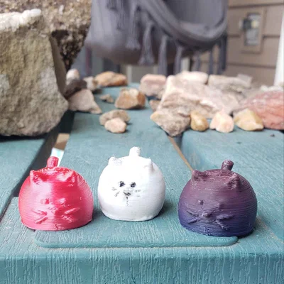 Mô hình chú mèo tròn (Kitty) dễ thương để in 3D trang trí bàn làm việc