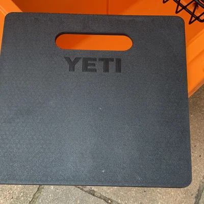 Vách ngăn thùng đá YETI (YETI cooler divider)