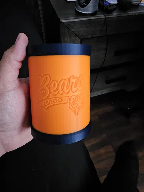 Bao giữ lạnh đồ uống Chicago Bears (Koozie) thiết kế 3D in tại nhà - Image 1
