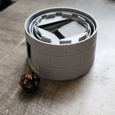 Tháp lắc xúc xắc gập gọn (Collapsible Dice Tower)