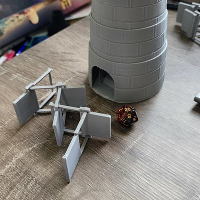 Tháp lắc xúc xắc gập gọn (Collapsible Dice Tower)