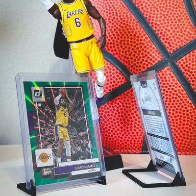 Kệ Đỡ Thẻ Giao Dịch Tối Giản (Minimal Trading Card Stand)