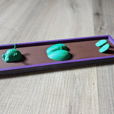 Giá đỡ nhang phong cách Shrek