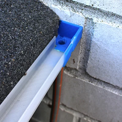 Máng xối cho mái bitumen felt (Dachpappe Regenrinnen System)
